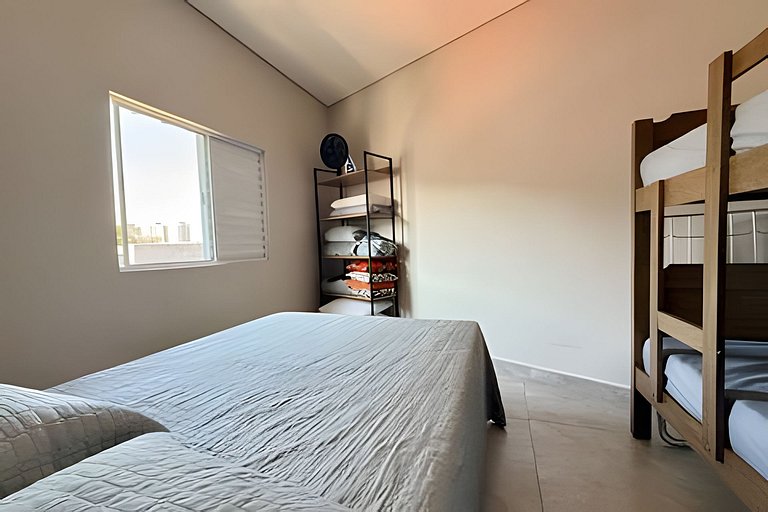 C2F08 - Casa 8min Monotrilho Oratório com Ar