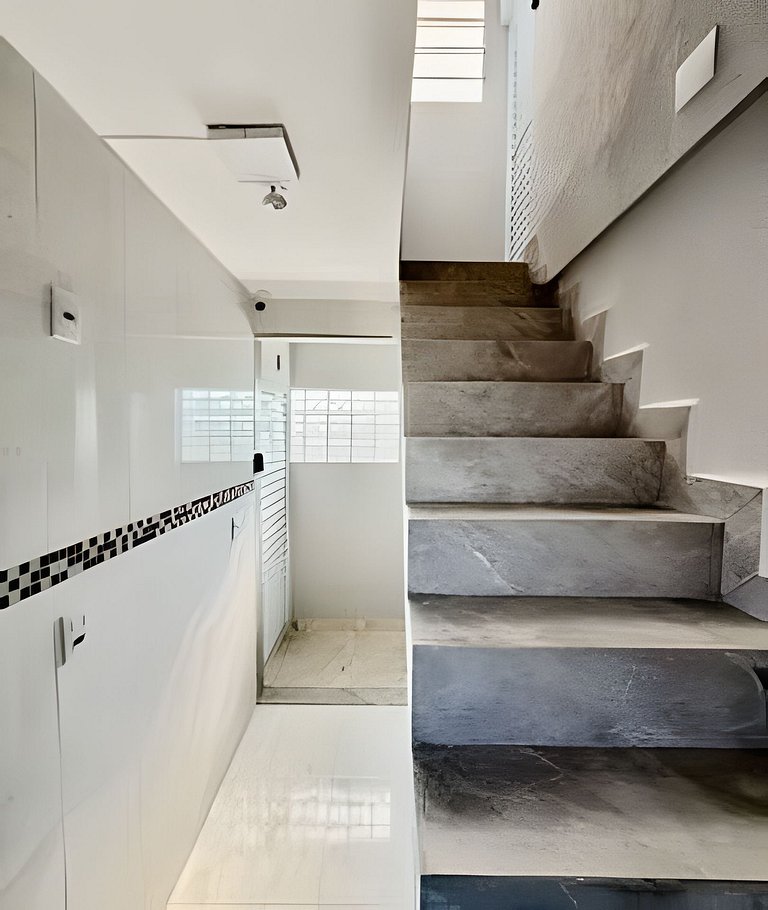 C2F08 - Casa 8min Monotrilho Oratório com Ar