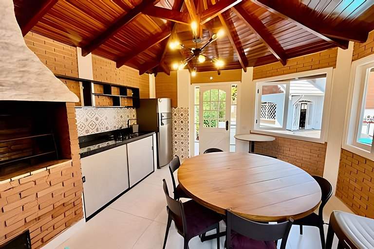 Alto Padrão com Spa Jogos até 24 hóspedes