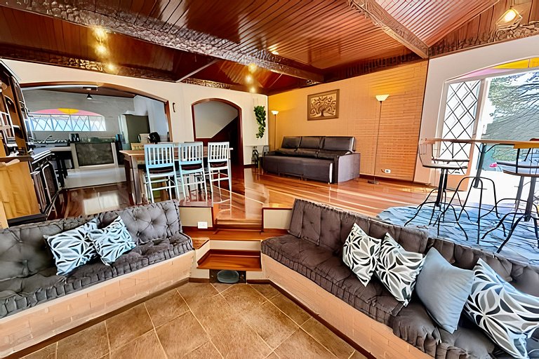 Alto Padrão com Spa Jogos até 24 hóspedes