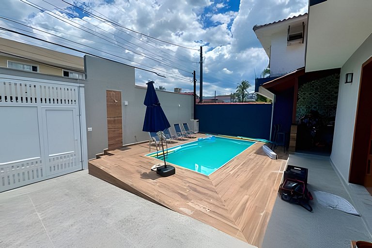 Bertioga Sobrado Piscina 90m da Praia da Enseada