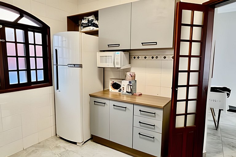 Bertioga Sobrado Piscina 90m da Praia da Enseada