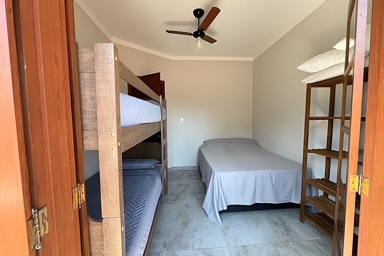 Bertioga Sobrado Piscina 90m da Praia da Enseada