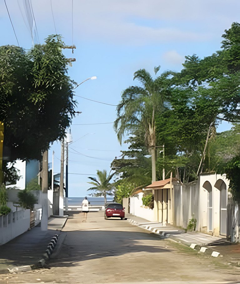 Bertioga Sobrado Piscina 90m da Praia da Enseada