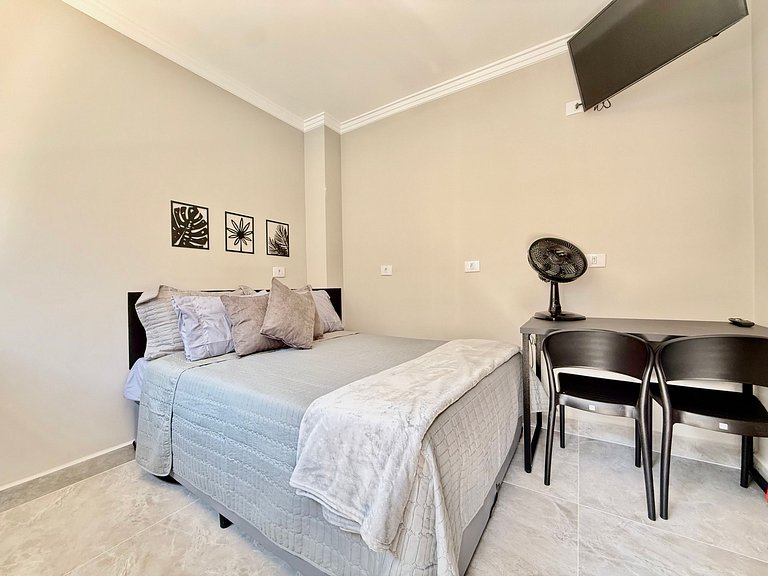 C05 Apê Casal Completo Piscina próx Museu Ipiranga