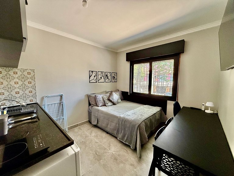 C06 Apê Casal Completo Piscina ao lado Quina Bar