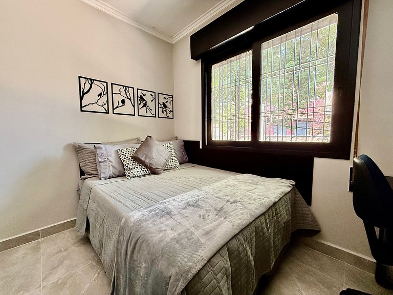 C06 Apê Casal Completo Piscina ao lado Quina Bar