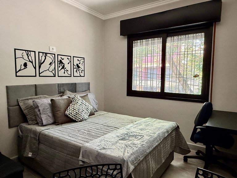 C07 Apê até 4 pessoas Piscina ao lado Quina Bar