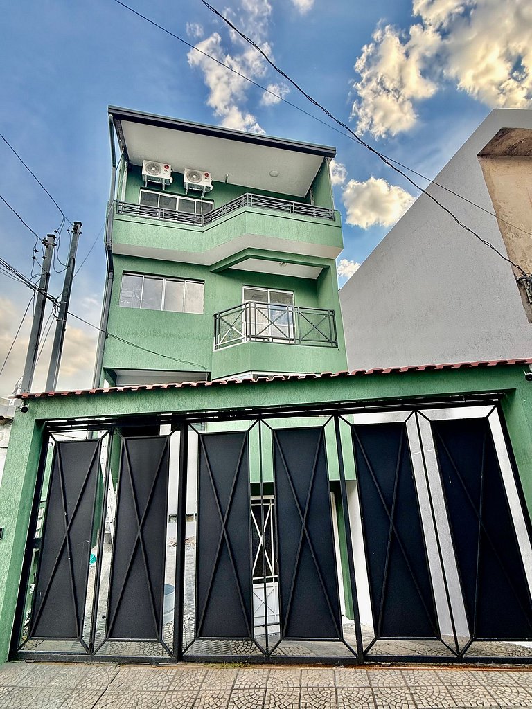 C2F08 - Casa 8min Monotrilho Oratório com Ar